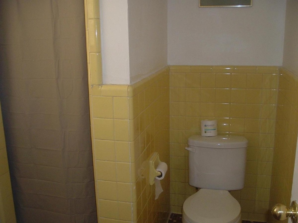 Queen Room - Smoking